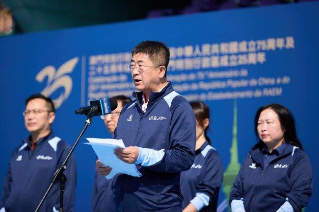 国家体育总局网球运动活动      运动活动    管理中心副主任 万建斌